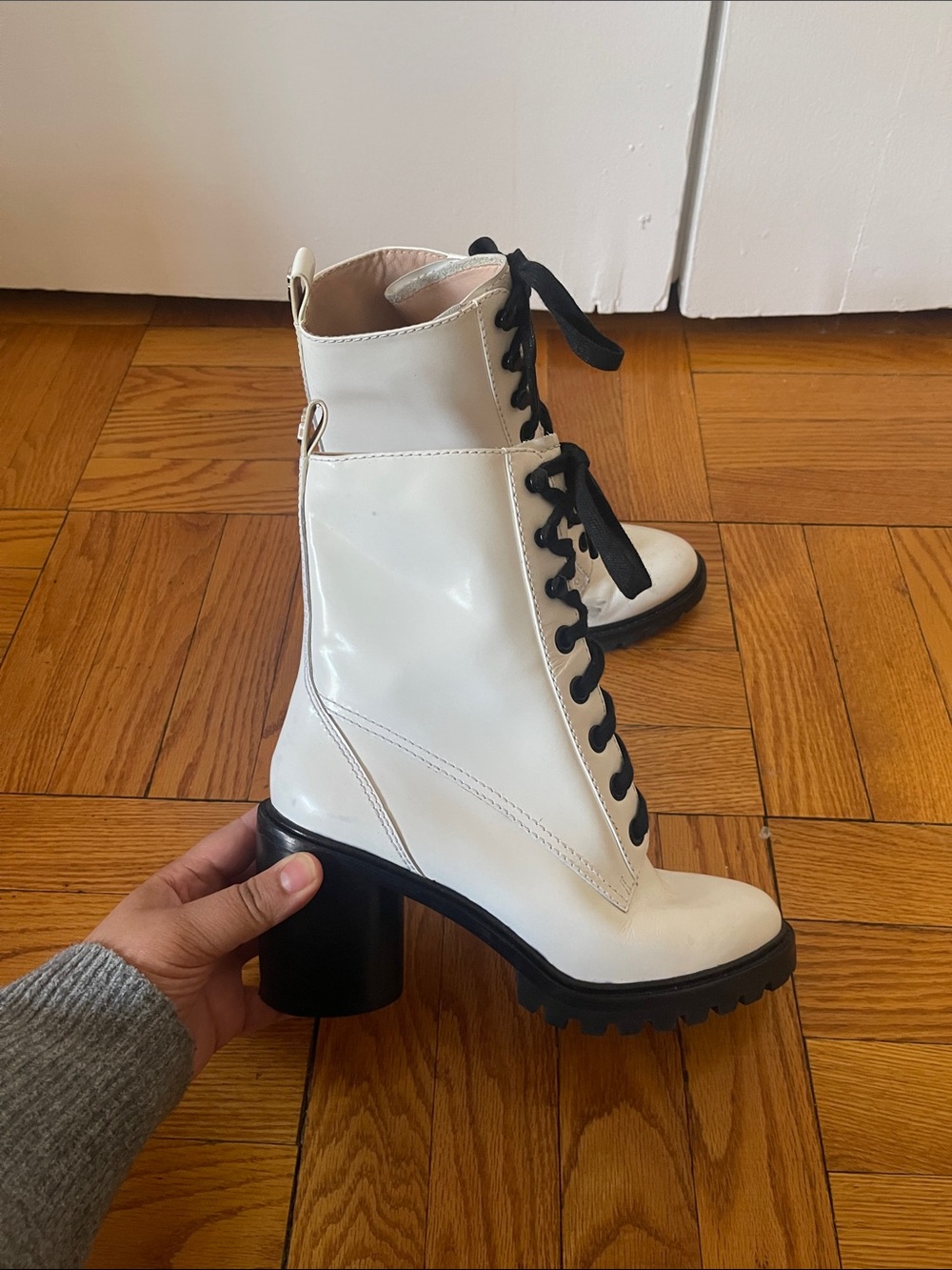 Marc Jacobs White Patent Lace-Up Block Heel Boots - Picture 3 of 16